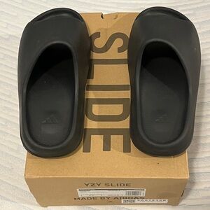 Adidas Yeezy Slides Black